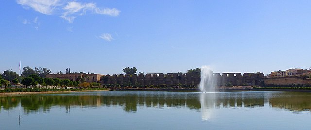 640px_Bassin_de_l_Agdal_ou_Sahrij_Swani_Meknes_4.jpg